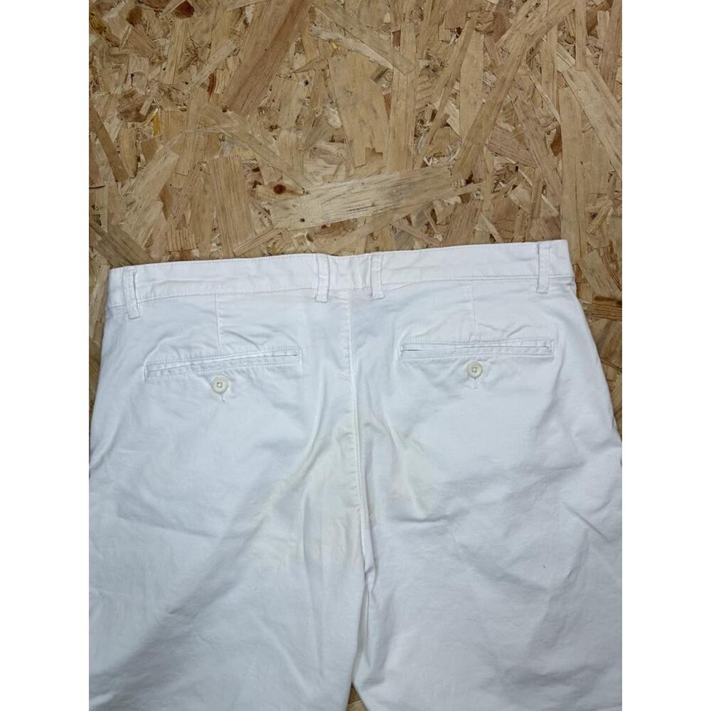 Denim & Flower Ricky Singh Mens Shorts Size 36 White Chino Flat Front Casual - Picture 14 of 14